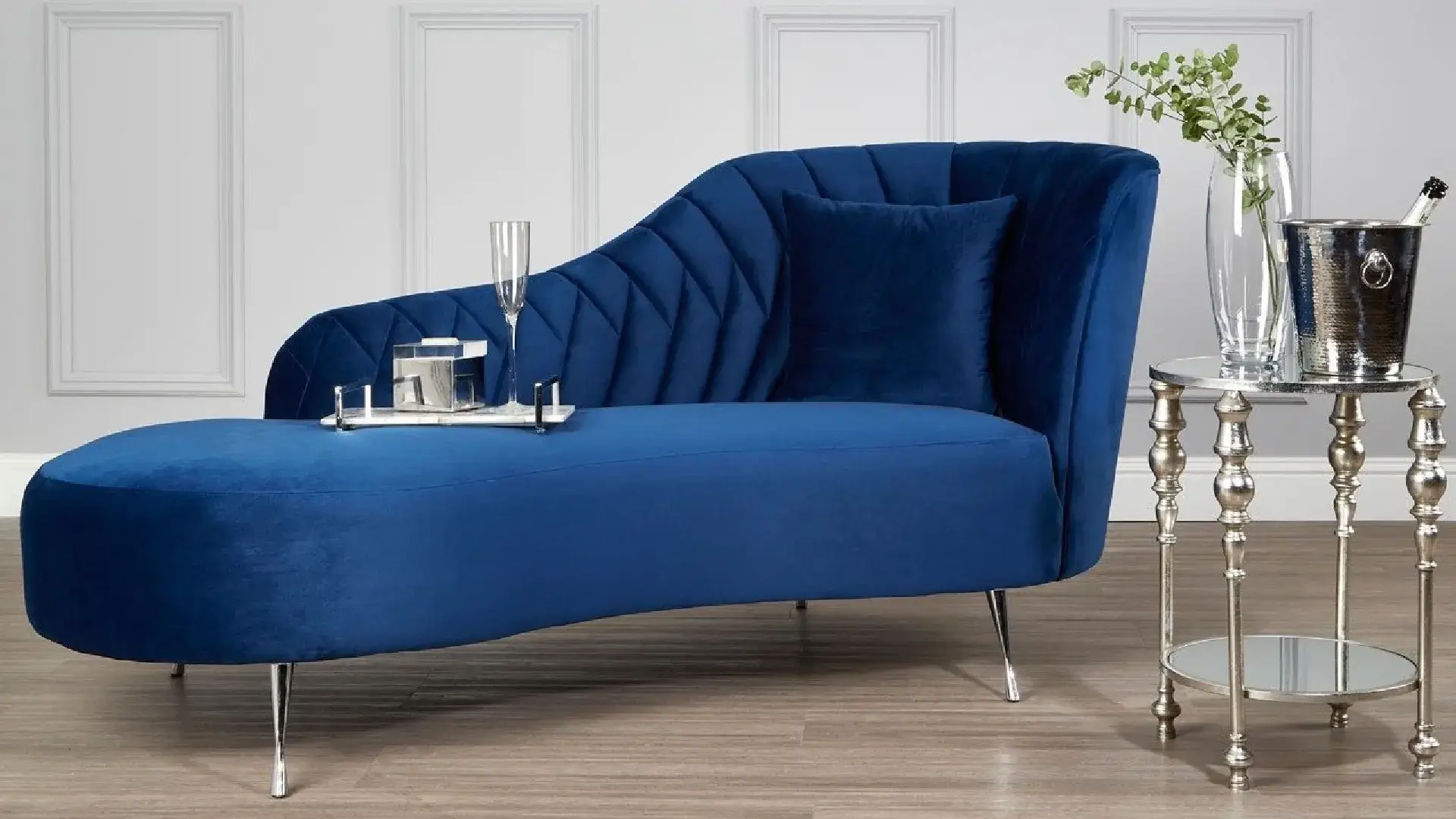 LIGHT OR DARK CHAISE LOUNGE?